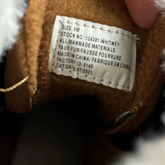 Boots - Picture 5 of 6